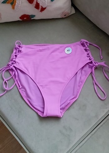 Pembe Bağcıklı Yüksek Bel Bikini Altı