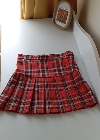 H&M Kırmızı Pilili Ekose Mini Etek