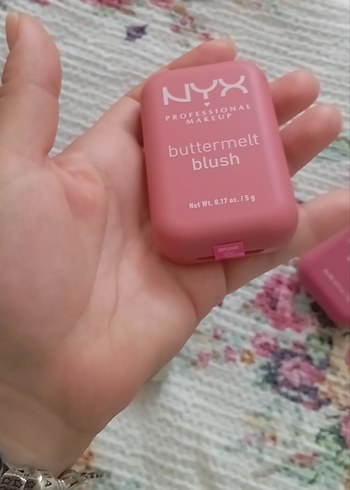 NYX NYX Allık