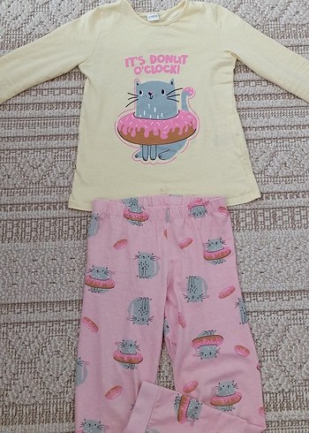 8 Yaş Beden Kız Çocuk Uzun Kollu Pamuklu Pijama Takımı