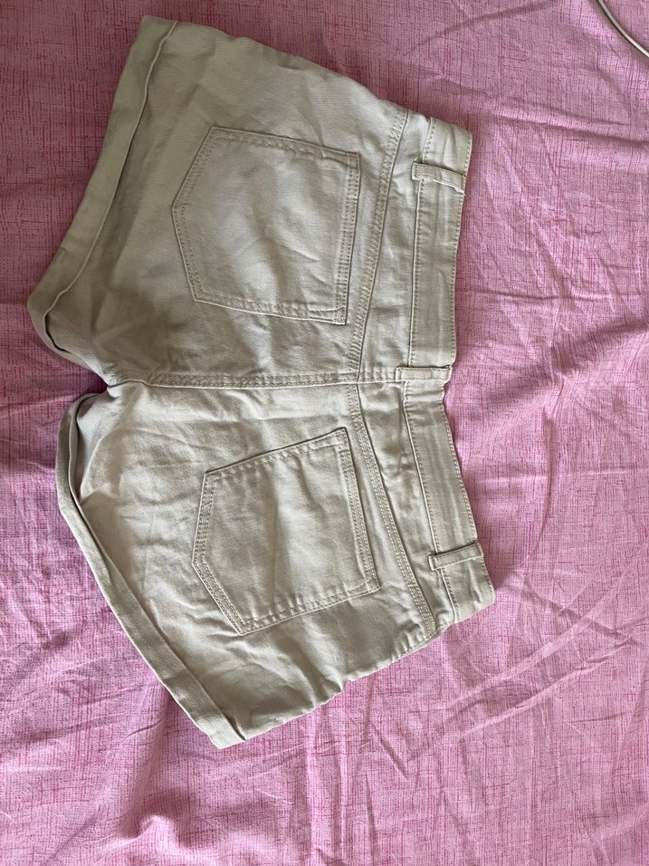 Düğmeli Bej Keten Mini Şort - Görsel 2