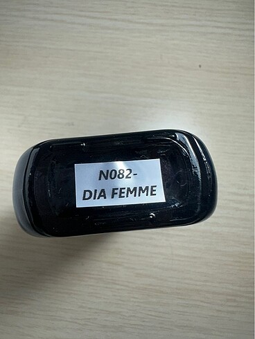 N083 dia femme/woman muscent