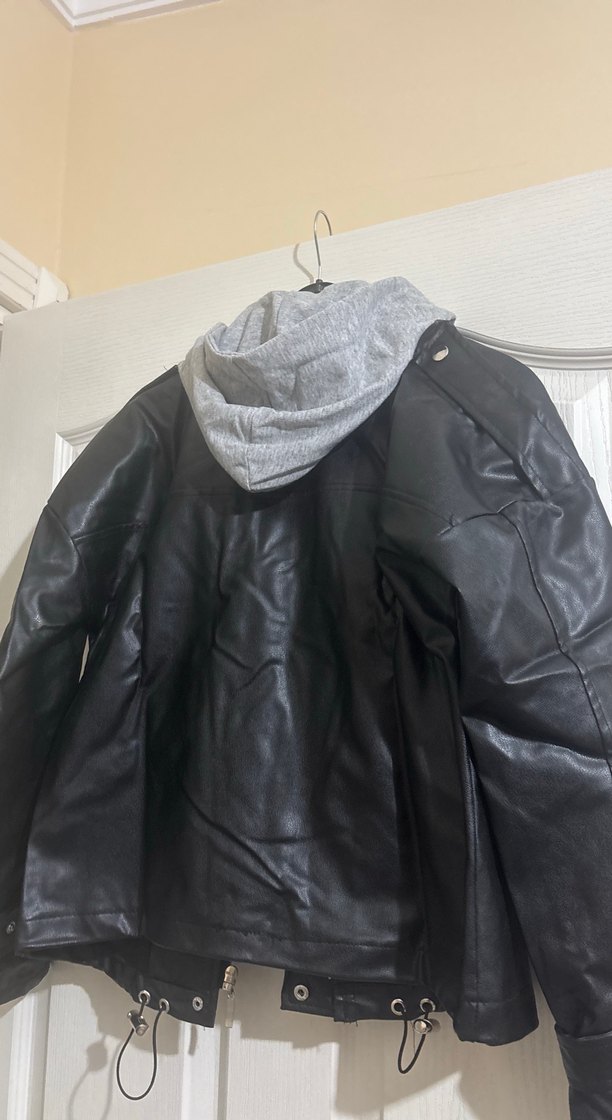 Siyah Deri Düğmeli Kadın Ceket - Görsel 2