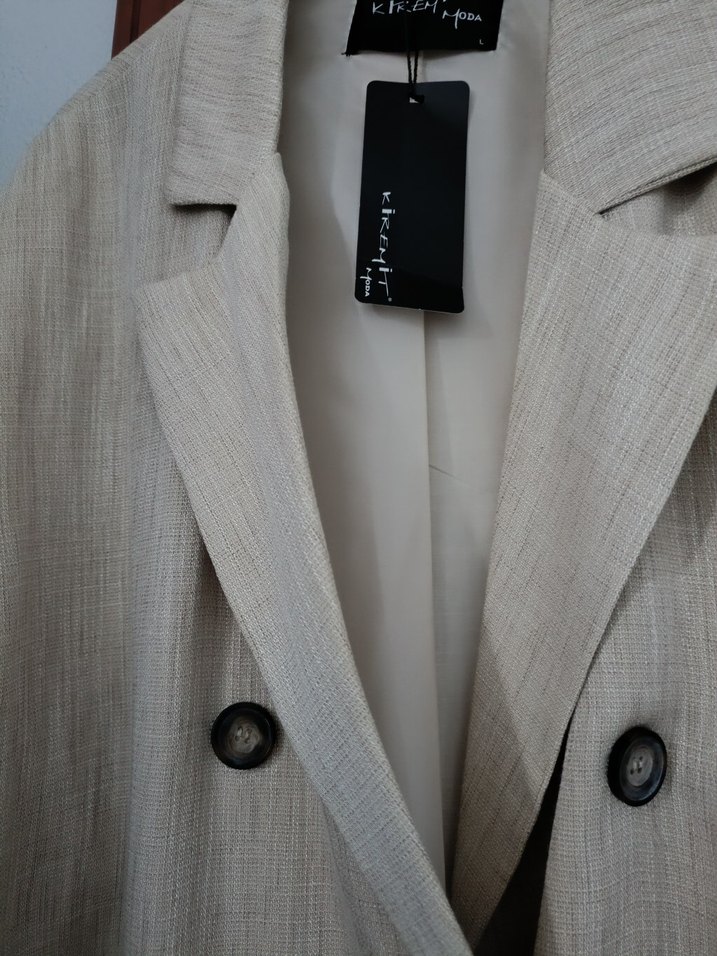 Kadın Bej Düğmeli Keten Blazer - Görsel 3