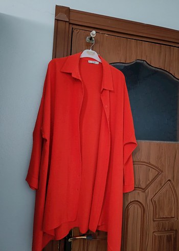 Kırmızı Uzun Kollu Düğmeli Kadın Gömlek - Görsel 3