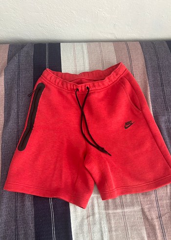 Nike Tech fleece kırmızı şort 24s
