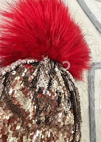 Kırmızı Kürklü Payetli Kadın Bere - Görsel 3