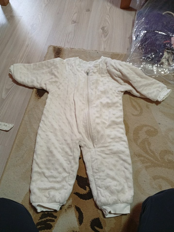 Beyaz Fermuarlı Bebek Tulumu - Görsel 2