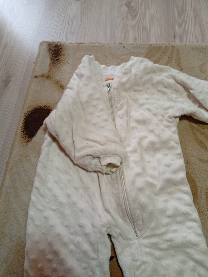 Beyaz Fermuarlı Bebek Tulumu - Görsel 5