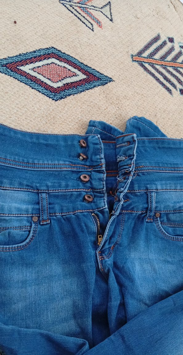 Renkli Batik Desenli Bol Kesim Kadın Kot Pantolon - Görsel 4