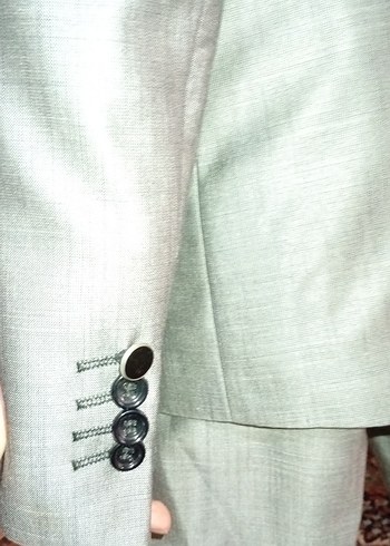 Gri Düğmeli Erkek Takım Elbise - Görsel 9