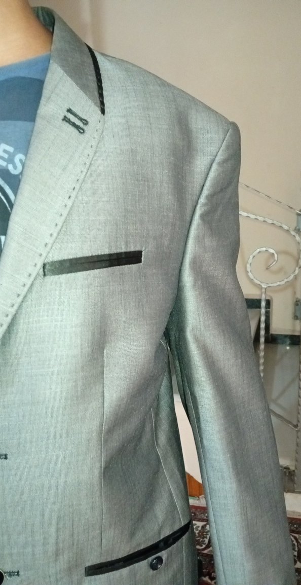 Gri Düğmeli Erkek Takım Elbise - Görsel 4