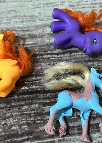 Renkli Üçlü At Figürleri - Görsel 2