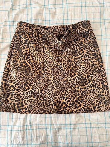 bershka xs leopar