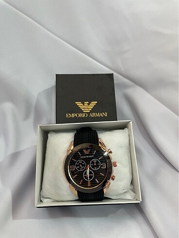 Emporio Armani saatler