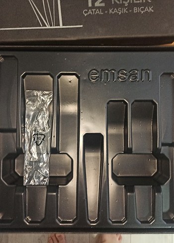 Beden yeşil Renk Emsan Atlas 12 Kişilik 84 Parça Çatal Kaşık Bıçak Seti (Sıfır)