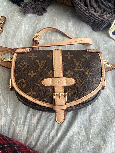 louis vuittion çanta
