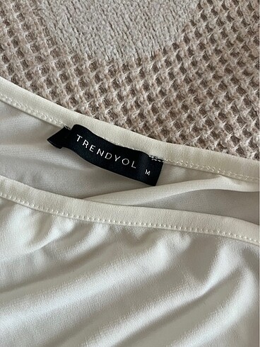 yarim kol crop bluz - Görsel 2