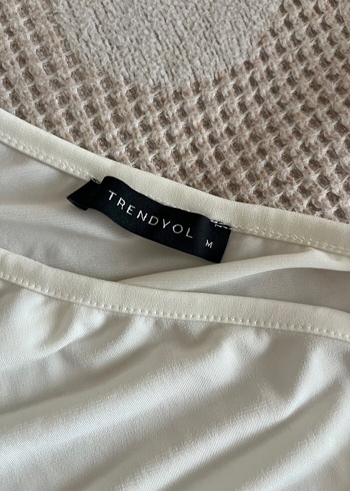 yarim kol crop bluz - Görsel 2