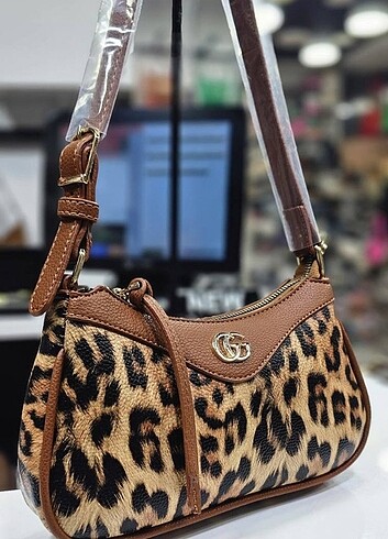 GUCCİ - LEOPAR DESEN - BAGET - ÇAPRAZ ÇANTA