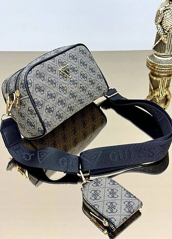 GUESS 2 GÖZLÜ BAGET - DİĞER MODELLER İÇİN SOLA KAYDIRINIZ