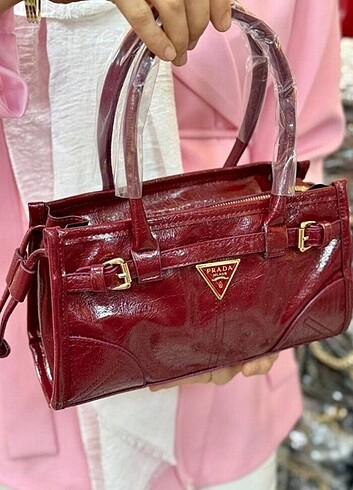  Beden çeşitli Renk PRADA-DERİ MODEL-DİĞER RENKLER İÇİN SOLA KAYDIRINIZ.STOK SORUNUZ