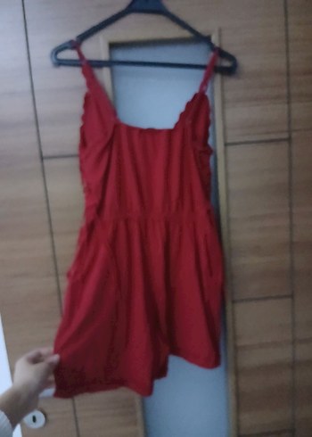 Kırmızı Dantel İşlemeli Mini Tulum - Görsel 3