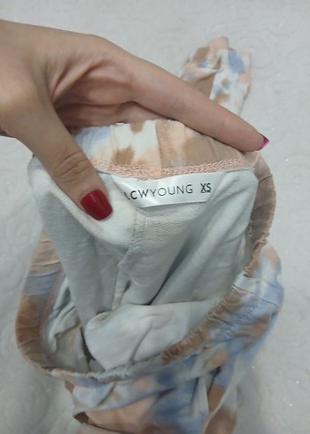 Kadın Bej Batik Desenli Rahat Kesim Eşofman - Görsel 2