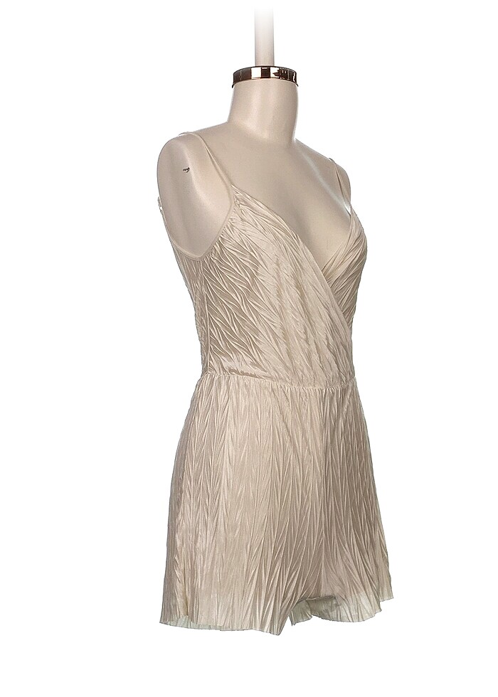 Bershka Kısa Tulum %70 İndirimli. - Görsel 2