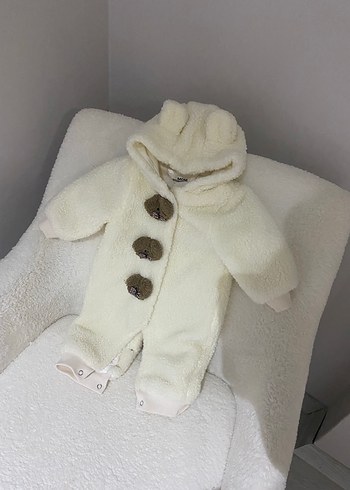 Kız Bebek Beyaz Kürklü Tulum - Görsel 3