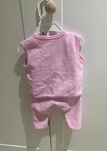 Düğmeli Pembe Nakışlı Bebek Kıyafet Takımı - Görsel 2