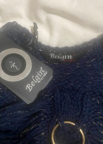 Kadın Lacivert Örgü Sırt Detaylı Kazak - Görsel 3