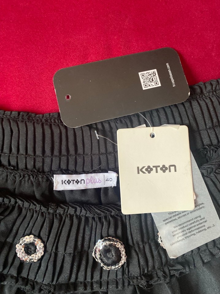 Koton marka İş Kadınları İçin Siyah Nakışlı Gömlek - Görsel 3