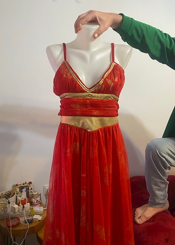 Kırmızı  ince askılı Uzun Hint Desenli abiye - Görsel 11