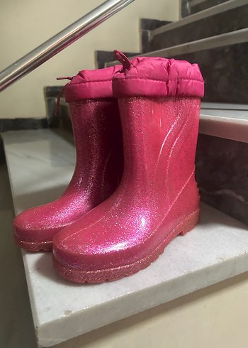 Pembe Parlak Kız Çizmesi