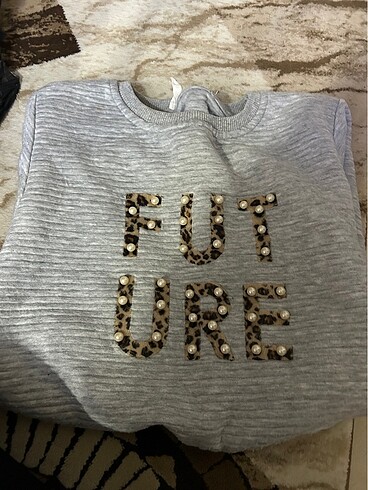 Gri Kısa Sweat Leopar Detaylı