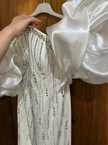 s Beden Ay Işığı Mağazasından Alındı Nikah Elbisesi