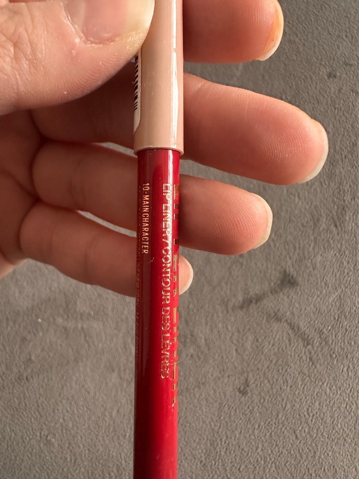 Parlak Kırmızı Dudak Kalemi - Görsel 3
