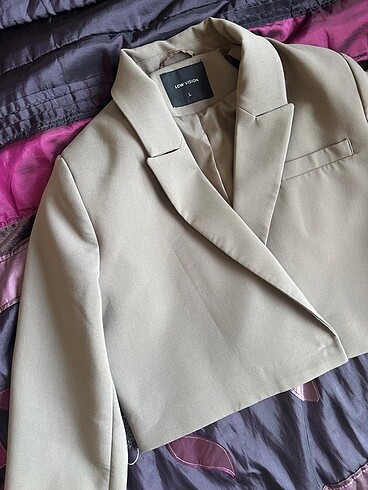 l Beden Kısa Blazer Ceket