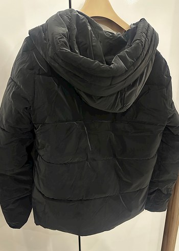 Mavi Siyah Fermuarlı Kapüşonlu Hafif Parlak Mont