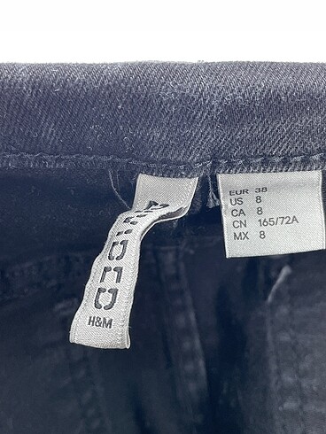 38 Beden siyah Renk H&M Mini Etek %70 İndirimli.