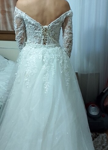 Xs s beden uyumlu iki model olan gelinlik 