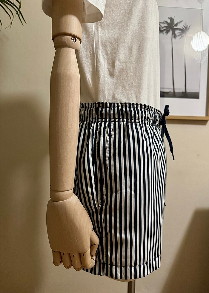 H&M MAVİ ÇİZGİLİ DENİZ ŞORTU - Görsel 3