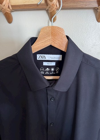 ZARA, Siyah Kısa Kollu Slim Fit Gömlek - Görsel 2