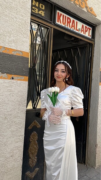 s Beden Saten Nikah Elbisesi