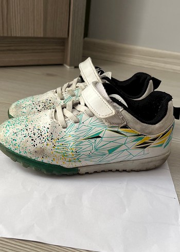 Erkek Çocuk Beyaz krampon  Cırtcırtlı Spor Ayakkabı - Görsel 2