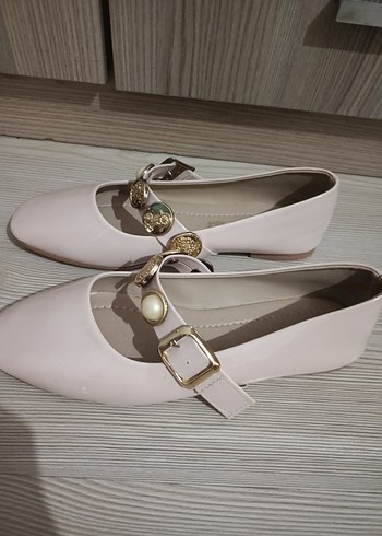 Klasik Zarafet Bej Tokalı Kadın Babet - Görsel 3