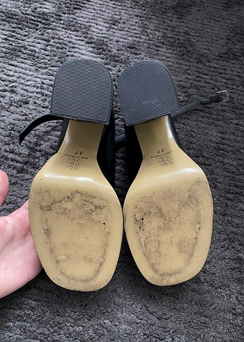 Siyah kalın topluklu tokalı platform topuklu - Görsel 5