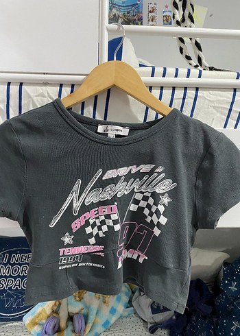 Kadın Gri Pembe Baskılı Kısa Kollu Crop Tshirt