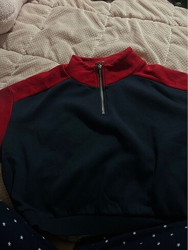 H&M hm sweatshirt